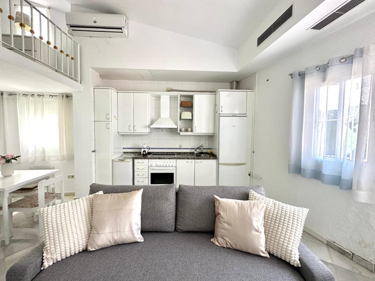 Premium Apartment With Terrace In The City Center Севиля Екстериор снимка